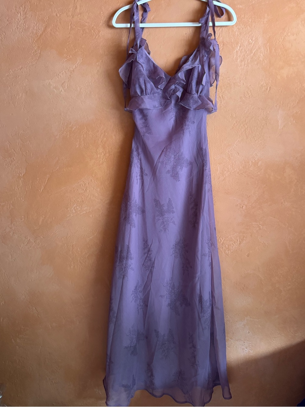 NWT Rihoas Dusty Lavender Floral Ruffle Tie Strap Midi Dress Small